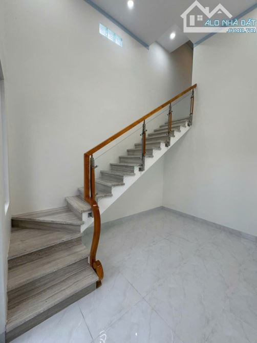 Bán nhà 1 trệt 1 lửng mới gần giáo xứ Thuận Hòa - 8