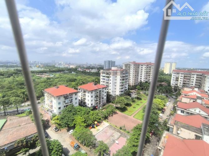 BÁN CHUNG CƯ THẠCH BÀN LONG BIÊN 70m, 2 PN, 2 WC NHỈNH 3 TỶ THOÁNG SÁNG GẦN AEON LONG BIÊN - 8