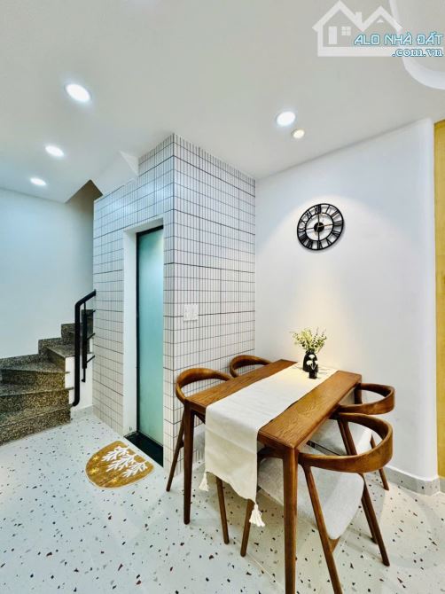 🟢 NHÀ ĐẸP CẠNH PHỐ  PHAN XÍCH LONG-DTSD: 110M2 SÀN+ 4TẦNG-3 PN-CHỈ: - 8