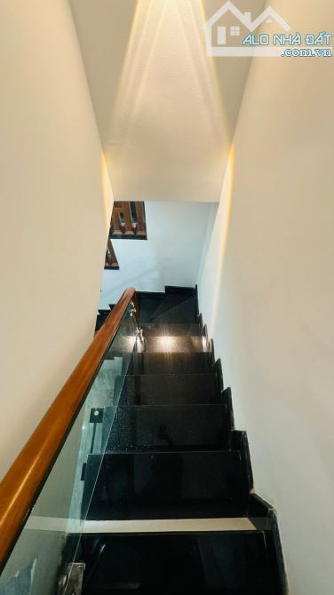 Nhà mới Đoàn Văn Bơ_ P16, Q4. DT 40m2 (3.2m/3.7m x 12.5m). 2 tầng. Giá 4.35 Tỷ. - 9