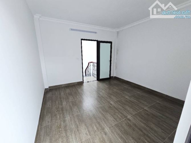🏡 THẠCH BÀN – LONG BIÊN 🏡  🌟 NHÀ 5 TẦNG MỚI – THIẾT KẾ HIỆN ĐẠI – GẦN TRƯỜNG CẤP 3 THẠC - 9