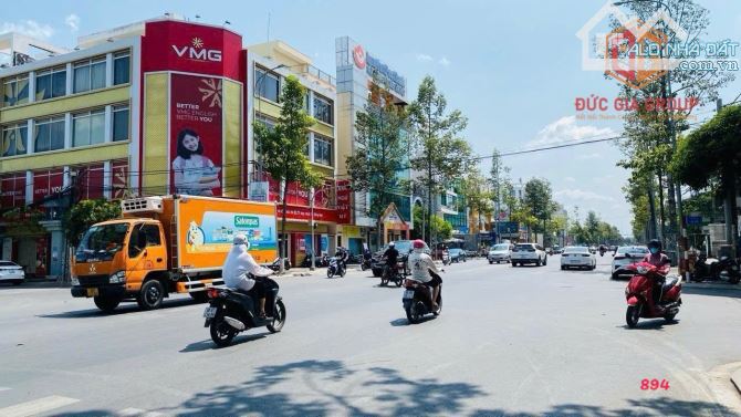 Cho thuê nhà 1 trệt 3 lầu mặt tiền Võ Thị Sáu khu D2D trung tâm Biên Hòa - 9