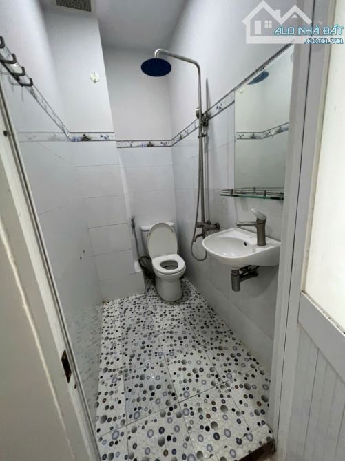 Bán nhà 5 tầng đường Hòa Hưng Quận 10 dt( 3.3 x 11m) giá 6.7 tỷ - 9
