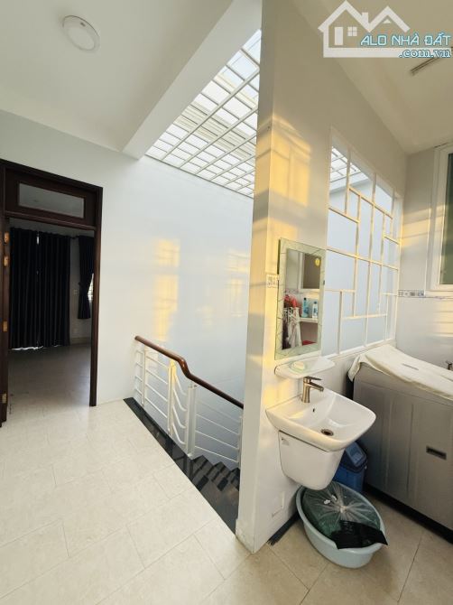 NHÀ TRUNG TÂM TÂN PHÚ – GẦN CHỢ TÂN HƯƠNG – GÒ DẦU – 65m2 (4.4m ❌ 15m) - 3 TẦNG CHỈ 7.2 TỶ - 9