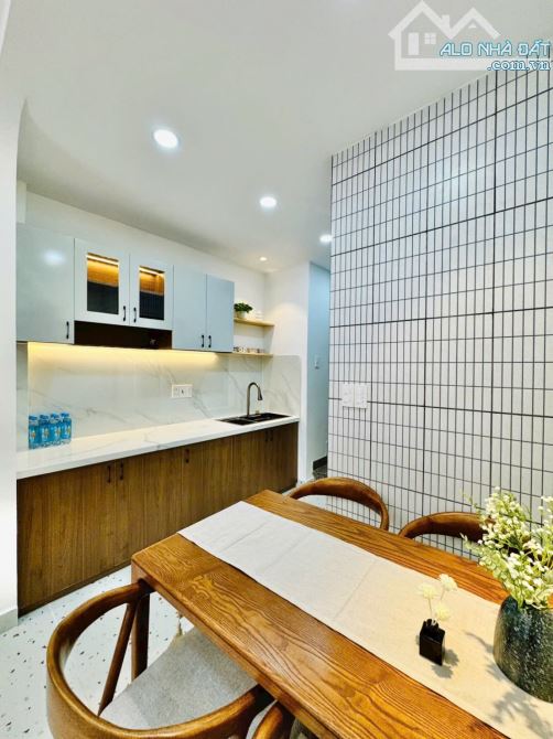 🟢 NHÀ ĐẸP CẠNH PHỐ  PHAN XÍCH LONG-DTSD: 110M2 SÀN+ 4TẦNG-3 PN-CHỈ: - 9