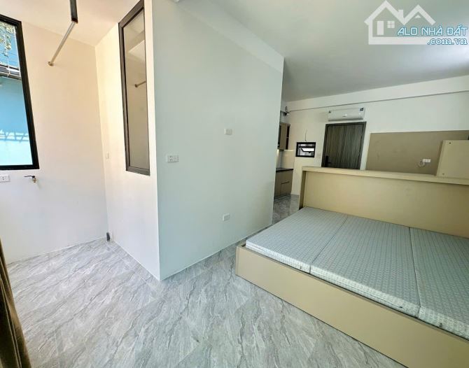 Cho Thuê CCMN 136 Chùa Láng Đống Đa 30m2 Studio Cửa Sổ Ban Công Giặt Riêng Thang Máy 14P - 9