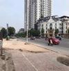 Cho thuê nhà nguyên căn phố Hồng Tiến-vỉa hè, kinh doanh tấp nập.