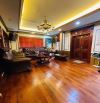 Bán nhà Xuân Đỉnh, 40m x 5 tầng, tặng nội thất, ô tô qua cửa, gần công viên, vượng khí.
