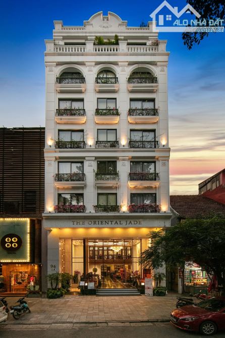 Chủ vay Bank 200 Tỷ - Khách sạn MP Hàng Bông - 200m ra Bờ Hồ- 350m2 - 85 phòng- Giá 398 tỷ