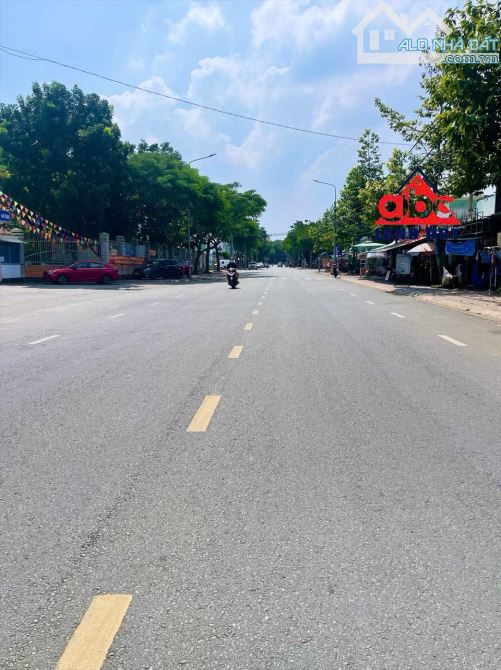 Bán gấp lô biệt thự 245m2 quang vinh biên hoà ngộp chỉ 4tỷ hơn giá tốt quá rẻ ạ