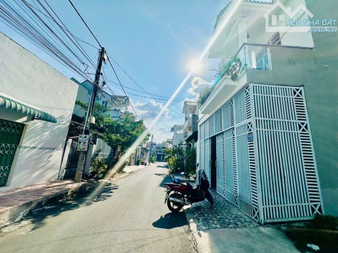BÁN GẤP NHÀ 1 TRỆT 1 LẦU – P. TAM HIỆP, Gần trường Trấn Biên, khu dân cư giáo viên