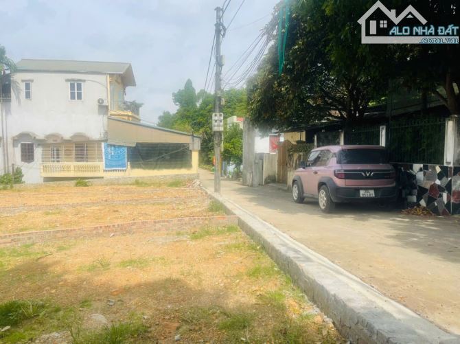 Bán Nhanh Lô Đất 110m² Mặt Trục Chính Trải Nhựa Phường Tùng Thiện, TP Hà Nội