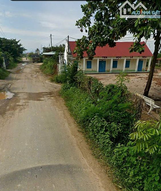 Đất Ngộp,gần trường Tiểu học-Hàm Liêm(Hàm Chính)-Lâm Đồng-4.250m2 - 4