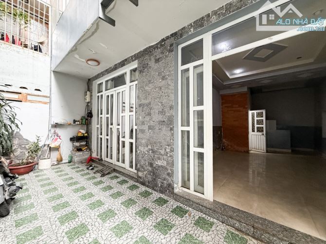 4 TẦNG BTCT • SÁT MẶT TIỀN BÙI ĐÌNH TUÝ • 34M²  • 5.2 TỶ TL