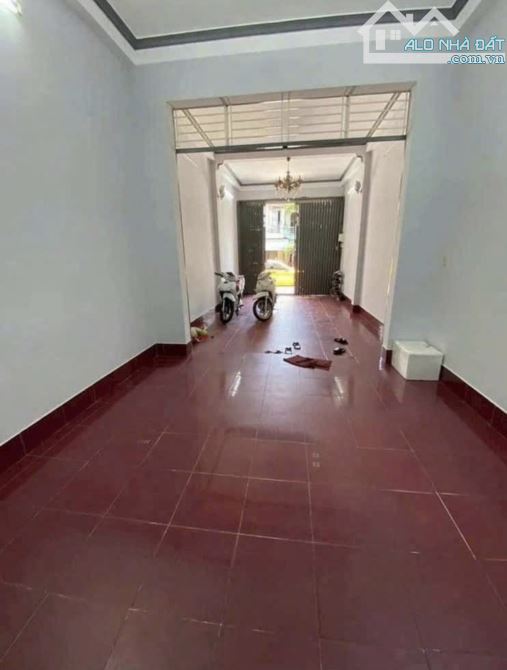 Nhà Trệt Lầu Mặt tiền đường Trần Ngọc Quế - Cách đường 30/4 50m, P.Ninh Kiều
