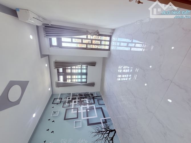 🌹🌹🌹 BÁN NHÀ HXH – HƯƠNG LỘ 2 -8m - 3 TẦNG –/-FULL NỘI THẤT – CHỈ HƠN 5 TỶ