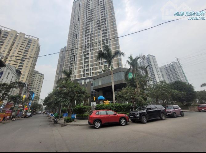 Nhà 83m², 5 tầng, mặt tiền 5m tại KĐT Văn Khê – Vỉa hè rộng, tiện kinh doanh
