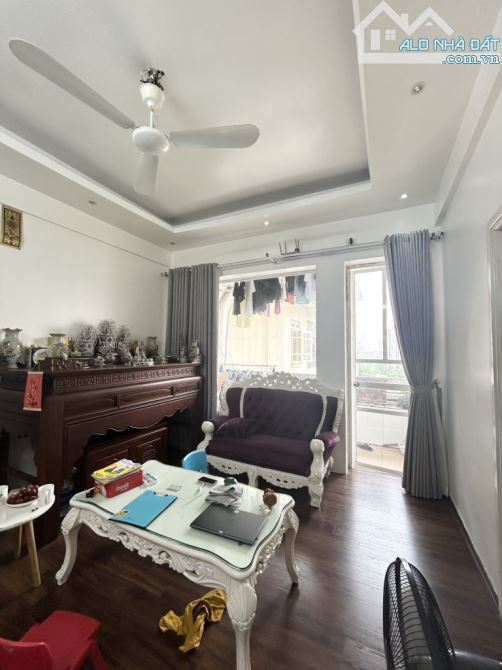 CC N5C Hoàng Đạo Thúy 98m, lô góc 3N2VS giá 7.75 tỷ