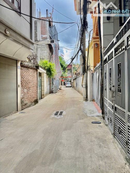Phố Kim Ngưu sầm uất - mặt ngõ thông - vài bước ô tô - 50m2 - 5T - nhỉnh 8 tỷ
