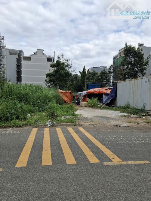 Bán đất mặt tiền Nguyễn Thanh Sơn Quận 2 giá 75,2 tỷ