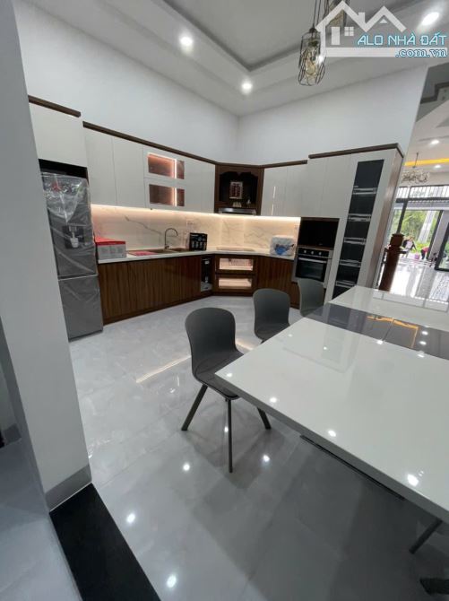Bán Nhà 3 Mê Mặt Tiền Trần Phú Full Nội Thất Ngay Khu Đấu Giá
