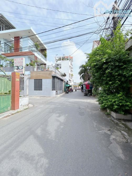 Bán nhà gác lửng 120m2, gần chợ phường Tân Tiến.