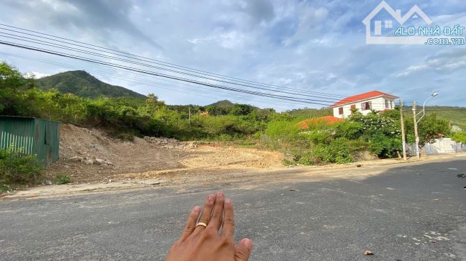 Bán Lô Đất Biệt Thự Mặt Tiền Triệu Quang Phục Hòn Xện Bắc Nha Trang