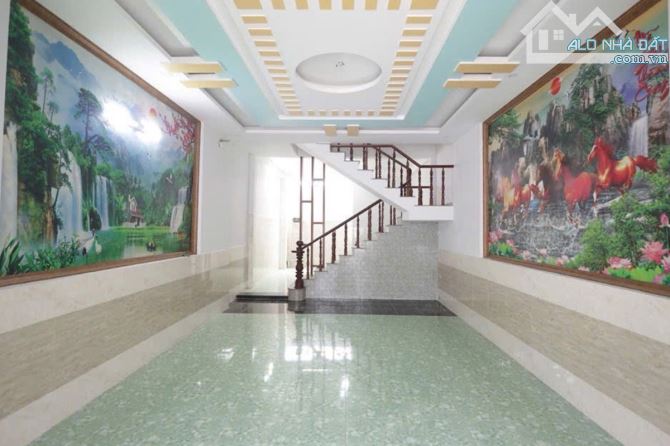 Bán nhà hẻm xe hơi, Tô Ký, Quận 12, 70 m² (5m x 14m), 2 phòng ngủ - Giá 4.68 tỷ TL