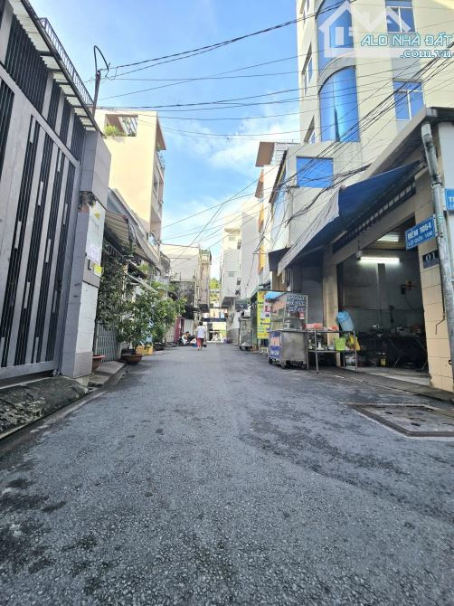 NHÀ DIỆN TÍCH TỐT ĐƯỜNG CÁCH MẠNG THÁNG 8,, QUẬN TÂN BÌNH (4,5 x 14m) - 4 LẦU