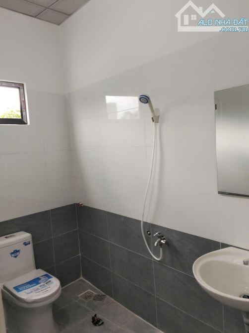 Bán gấp nhà 1T1L 80m2 P.Tân Phong, full thổ, 3gác, gần GX.Thuận Hoà, chỉ 2ty45