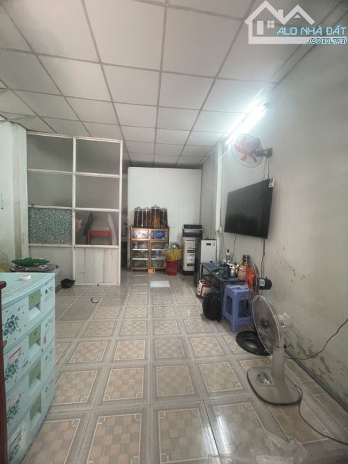 Chỉ 3.1 Tỷ Bán Nhà Hẻm Xe Hơi Nguyễn Triệu Luật Bình Tân, 40m2, Tiện Kinh Doanh