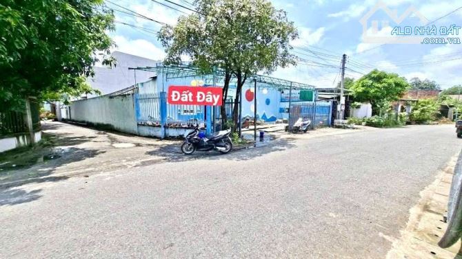 Bán Đất Góc 2 Mặt Tiền – Hiệp An  Lô góc DX085 7 x 17,4m, nở hậu 10,7m = 151m²