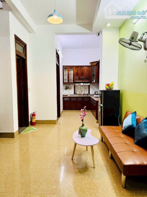 CHO THUÊ NHÀ KIỆT OTO TRÁNH NHAU PHẠM VĂN ĐỒNG, TP HUẾ