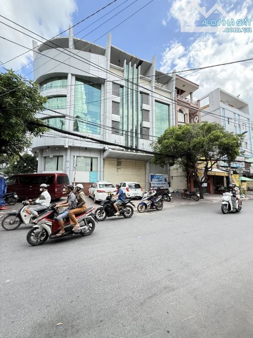 CẦN BÁN NHÀ TÂN BÌNH ĐƯỜNG NI SƯ HUỲNH LIÊN 5 TẦNG 47M2 CHỈ 6.96 TỶ