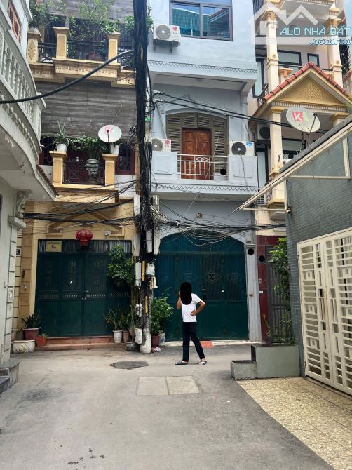 Lạc Long Quân, phân lô, ô tô vào nhà, 6 tầng, thang máy, 52m2, 18 tỷ