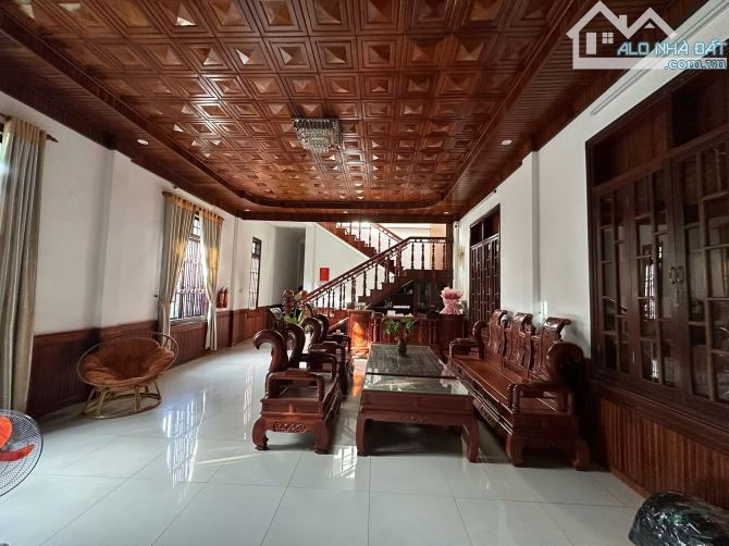 Bán nhà 4 tầng mặt tiền Hàn Mạc Tử,Phường Vỹ Dạ,Thành Phố Huế