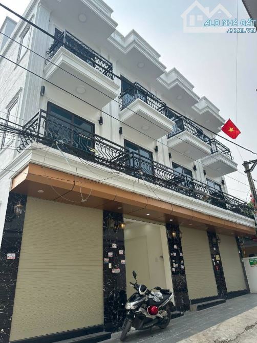👉 bán nhà phụng châu chương Mỹ sát trường đại học thể dục thể thao- 40m2  xây 4 t