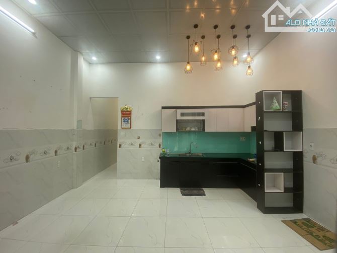 Nhà Cấp 4 Kiệt 3m Gần Biển Trần Cao Vân