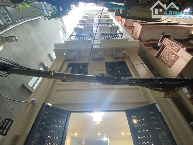 Bán Toà Nhà Dòng Tiền Phố Tô Đức Thắng.Đống Đa.DT 60M x 7T Thang Máy.16 CH,giá 23,8 tỷ