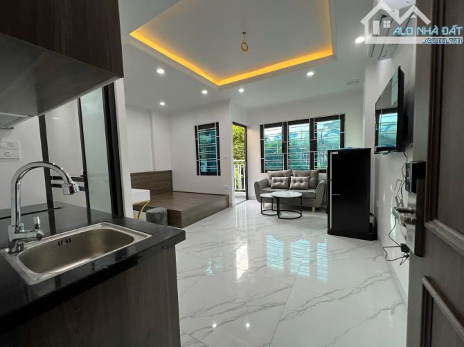 Toà CHDV Thái Thịnh, 85m2*7T thang máy, MT 10M, 18 PKK, ngõ KD ô tô, dòng tiền 1 tỷ/năm