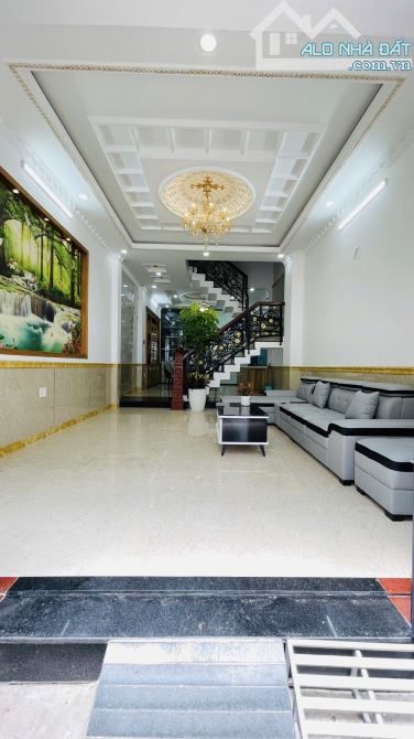 Đường Trần Thị Năm, Quận 12, hẻm 6m, 4.5x15m, 5 Tầng, 5.x tỷ - 2