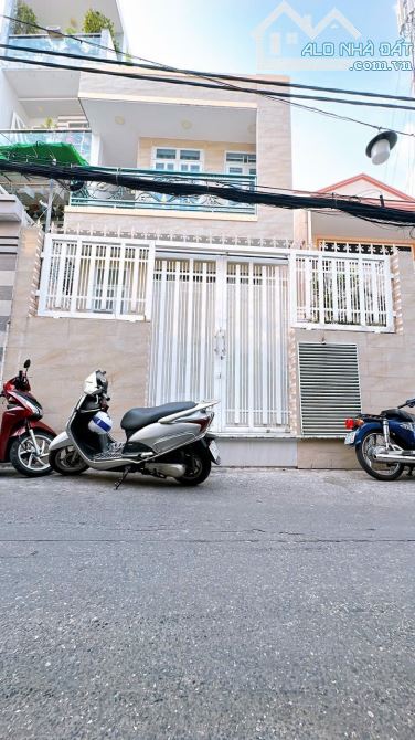 🏡 KÈO THƠM Q4 – 5M X 17M - KHU DÂN CƯ HIỆN HỮU🏡