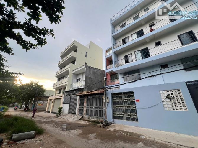 Bán tòa nhà CHDV Ung Văn Khiêm BT, DT 10x24m CN 210m2, Hầm 6 tầng - 74 phòng - Giá 55 tỷ