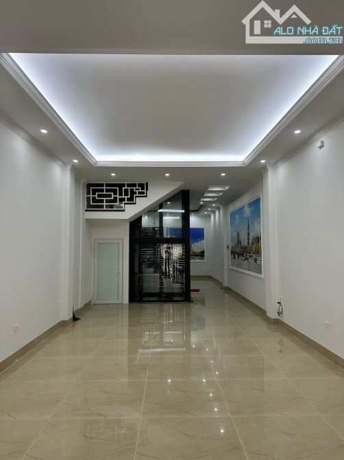 BÁN NHÀ 6 TẦNG PHÂN LÔ  PHỐ PHÙNG CHÍ KIÊN CẦU GIẤY 66M2   35 TỶ