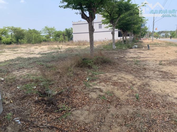 6x25 Mt Nguyễn Tri Phương, KDC SGHT Tân Bình,  LaGi gần biển đồi dương giá ngộp