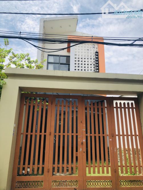 Nhà 3 Tầng - Hẻm OTO Thông - 114M2 - Trường Chinh, Đông Hưng Thuận, Quận 12