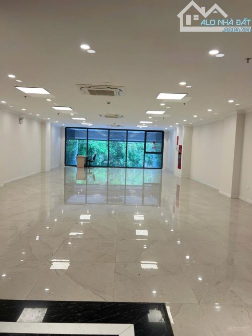 Cho thuê 3 tầng mặt phố Trần Quốc Hoàn – Cầu Giấy, 40m², MT 6m, giá 45 triệu/tháng