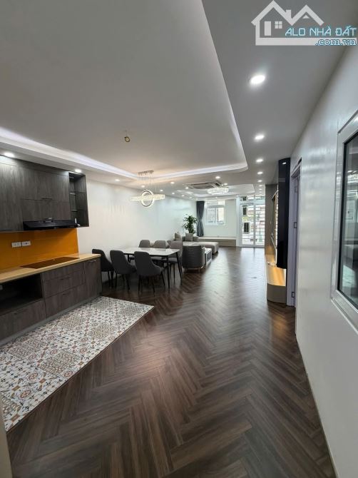 💥HÀNG HIẾM💥. Bán Chung Cư CAO CẤP - BA ĐÌNH. DT: 90m, 3N, full NT xịn. Giá: 8,7 tỷ