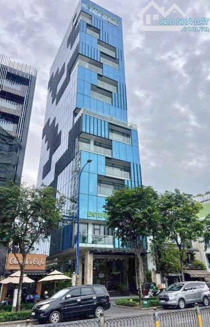 Tòa nhà văn phòng building MT Bến Vân Đồn P. 2 Q4 VỚI 5500m² sàn. Giá bán 690 tỷ