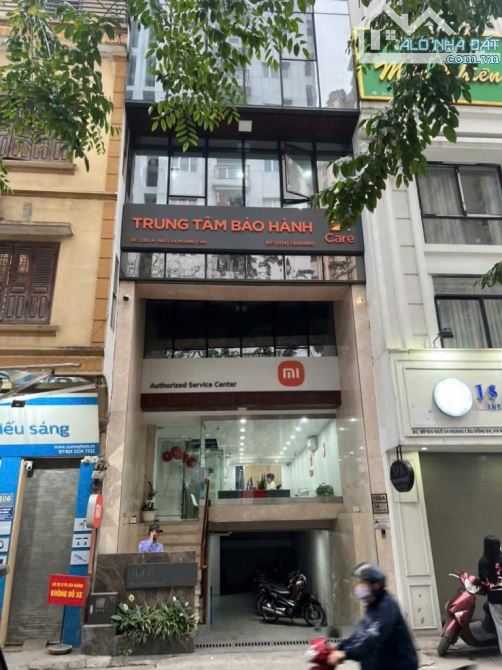 Cho thuê nhà 4 tầng mặt phố Quan Hoa – Cầu Giấy, MT 9m, giá 50 triệu/tháng